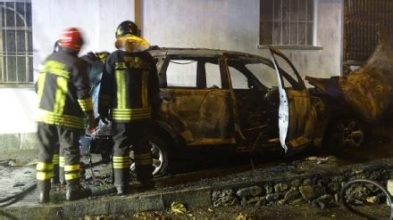 RIVAROLO Auto Va A Fuoco Nel Cuore Della Notte In Via Trieste