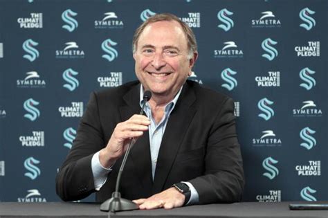 NHL's Gary Bettman honored for league's growth, basks in 'newer markets ...