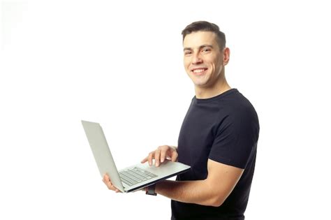 Retrato De Hombre Joven Sonriente Con Port Til Aislado Foto Premium