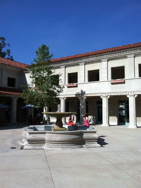 Spotlight on Pomona College - Spark College Consulting