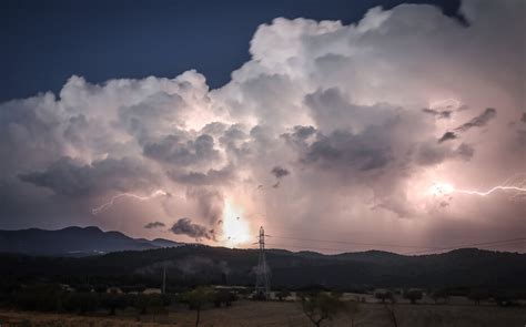 Corse Orage Video Orages La Corse Passe En Vigilance Orange Une