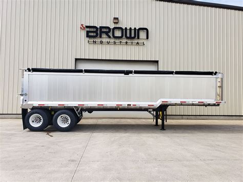 Dump Trailers | Brown Industrial, Inc.