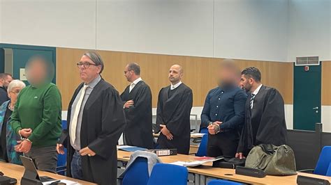 Mit Drogen Gehandelt Mutma Liche Dealer Vor Gericht In Trier Swr Aktuell