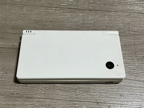 【やや傷や汚れあり】 Dsi ニンテンドーdsi ホワイト 動作品 本体 タッチペン 付属 Nintendo Ds ニンテンドー 任天堂