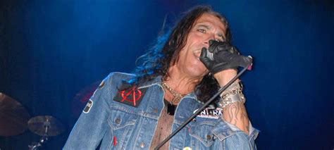 stephen pearcy featured | GuitarInternational.com