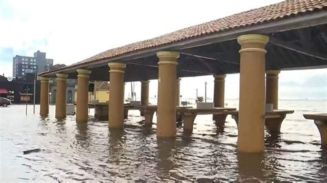 Quase Um Metro Acima Do N Vel Normal Lagoa Dos Patos Transborda E