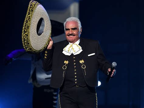 Vicente Fernández Passing Sees Celebrities Remembering This Icon