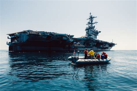 Dvids Images Uss George Washington Conducts Swim Call Image Of