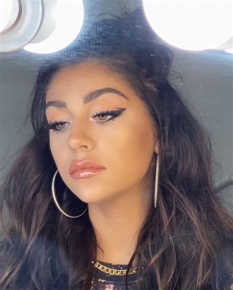 Andrea Russetts Instagram Photo “playing 🪐” Andrea Russett Hair Makeup Hair Looks