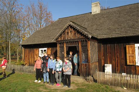 Wycieczka Do Muzeum Wsi Kieleckiej W Tokarni I Do Kielc Zesp