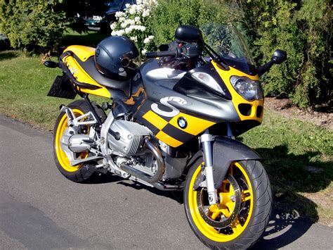 Review of BMW R 1100 S 2001: pictures, live photos & description BMW R 1100 S 2001 > Lovers Of ...