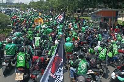 Gubernur Khofifah Bebaskan Pajak Kendaraan Ojol PDOI Jatim Terima Kasih