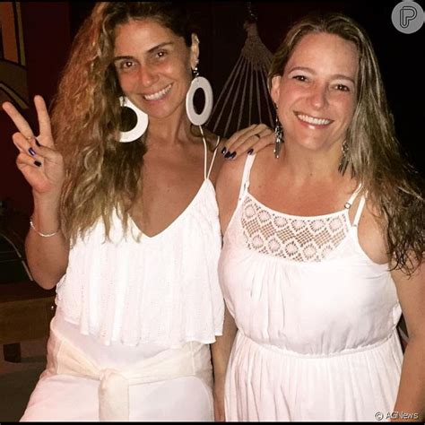 Giovanna Antonelli Posa Sorridente Sem Maquiagem No R Veillon Purepeople