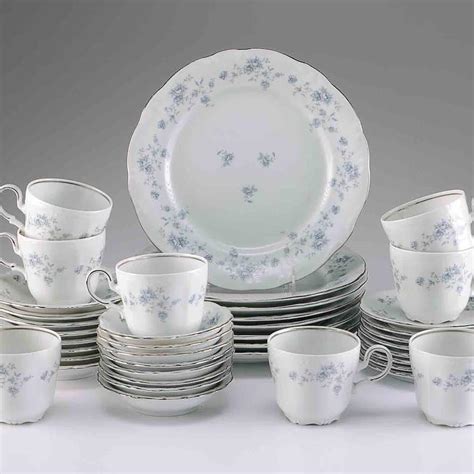 Stunning Johann Haviland "Blue Garland" German China Set | EBTH