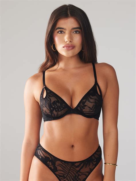 Shadowplay Lace Unlined Plunge Bra In Black SAVAGE X FENTY Germany