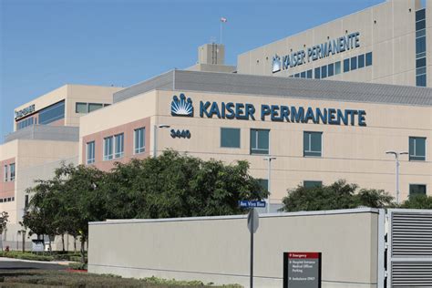 News Wrap Health Care Unions Reach Tentative Agreement To End Kaiser