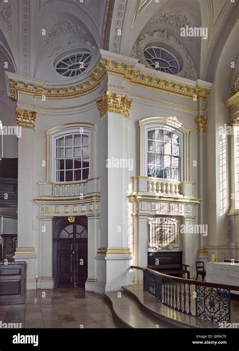 St Martin In The Fields; by James Gibbs 1720-26. 'Royal box' in the chancel Stock Photo - Alamy