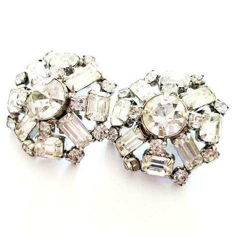 Weiss Large Clear Rhinestone Clip On Earrings Domed Icy Signed Etsy Vintage Rhinestone