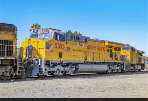 Pin By Steve Mortz On R R 70 SEVENTY Railroad Photos Union Pacific