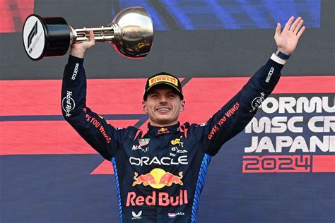 Verstappen conquista GP do Japão de Fórmula 1 e a Red Bull faz mais uma