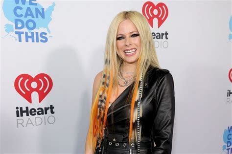 Avril Lavigne Va Por Su Tercer Matrimonio Con Un Músico El Espectador