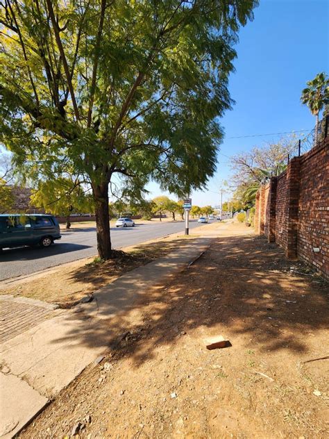 8 Bedroom House For Sale In Pretoria West P24 112973609