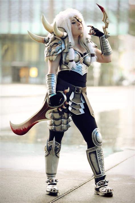 Rengar Cosplay | League Of Legends -- Official Amino