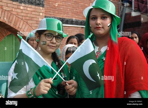 Lahore Pakistan 14th Aug 2015 Pakistani People Celebrate The