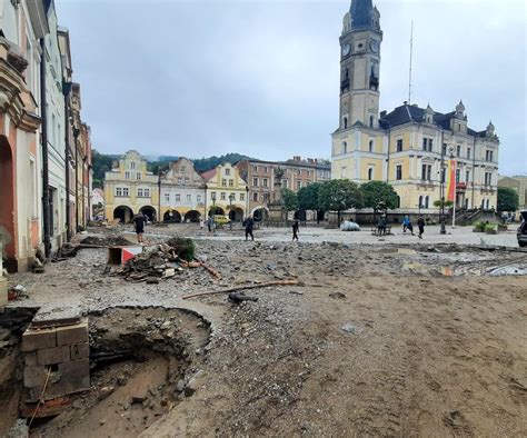 Lądek Zdrój po powodzi Mieszkańcy bez dostępu do wody i prądu