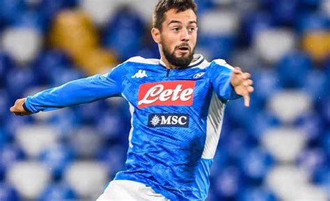 Napoli Un Tifoso Provoca Younes Il Tedesco Sbotta Sui Social Basta