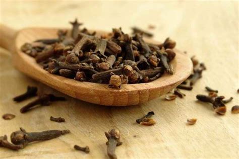 6 Ways To Use Cloves For Toothache For A Faster Pain Relief