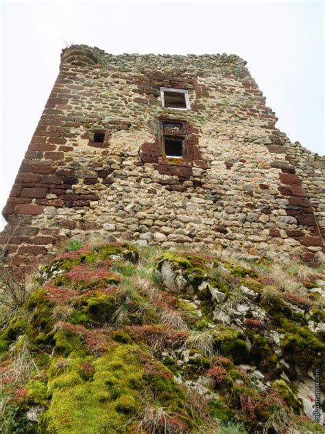 Le château d Agrain à Ouïdes 2 Balade en Haute Loire Dans la