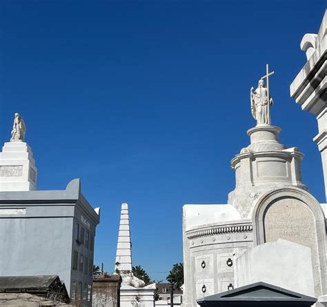 St Louis No. 1 New Orleans : r/CemeteryPorn