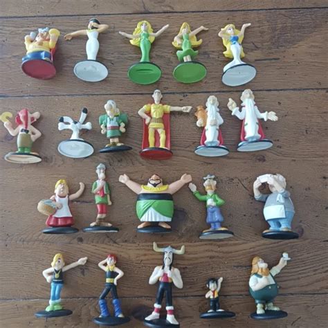 LOT FIGURINES ASTERIX Et Obelix Mc Donald 2009 Albert Rene EUR 10 00