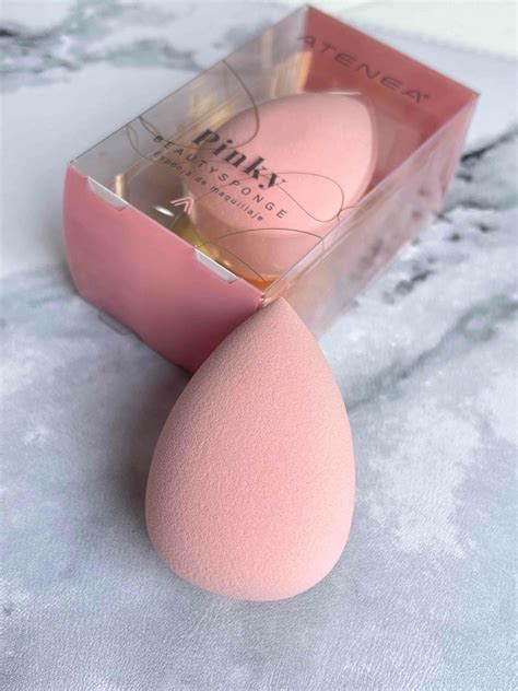 Beauty Blender Pinky Atenea Blush Maquillaje