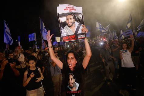 Manifestations Dans Tout Isra L Pour Le D Part De Netanyahu Et Un