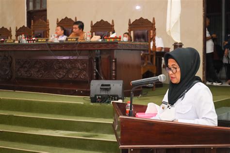 Dr Susanti Sampaikan Nota Jawaban Terhadap Pemandangan Umum Fraksi Dprd