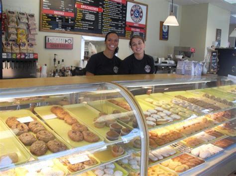 These 12 Donut Shops In Illinois Will Have Your Mouth Watering