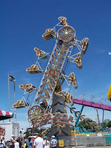 Zipper Carnival Ride Model