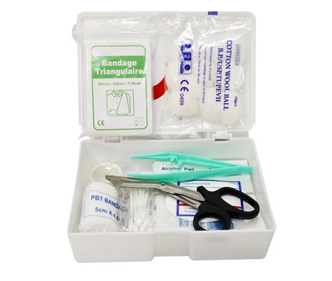 Wound Dressing First Aid Kit Set - China Waterproof First Aid Box and Camping First Aid Kit