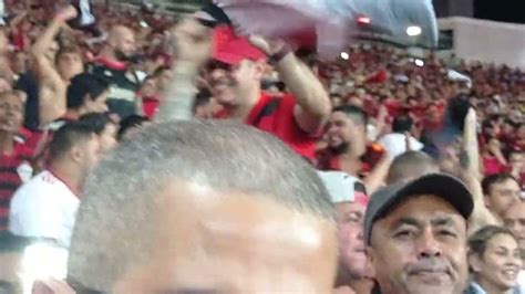 Cantando O Hino Do Flamengo Junto Com A Galera No Maracanã Lotado Dia