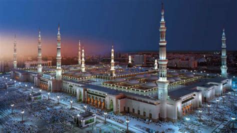 foto peragaan busana  kota madinah tuai kemarahan publik saudi