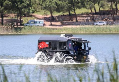 Bataklık ve su yüzeyinde de gidebilen arazi aracı Bursa dan 12 ülkeye