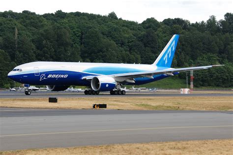 File:Boeing 777 Freighter test flight.jpg - Wikimedia Commons