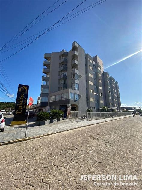 Apartamento no Edifício Luciana à Venda em Balneário Piçarras