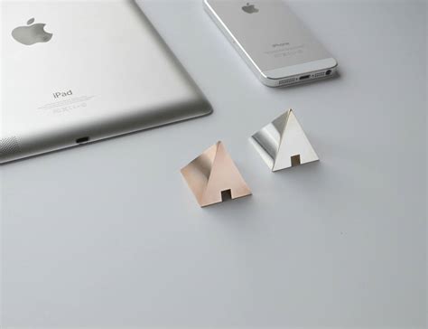 SHAPES - Metal Cable Holder | Elegant Desk Accessories » Gadget Flow