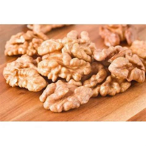 Walnut Kernel Packaging Size 10 Kg Packaging Type Plastic Packet At