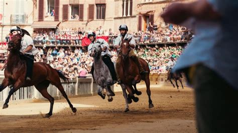 Palio Di Siena Rinviato Per Maltempo La Seconda Volta Questanno