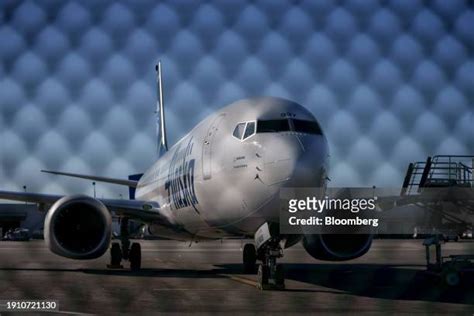 813 Boeing 737 Grounded Stock Photos High Res Pictures And Images