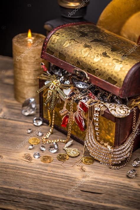 Open Treasure Chest — Stock Photo © Grafvision 106801188